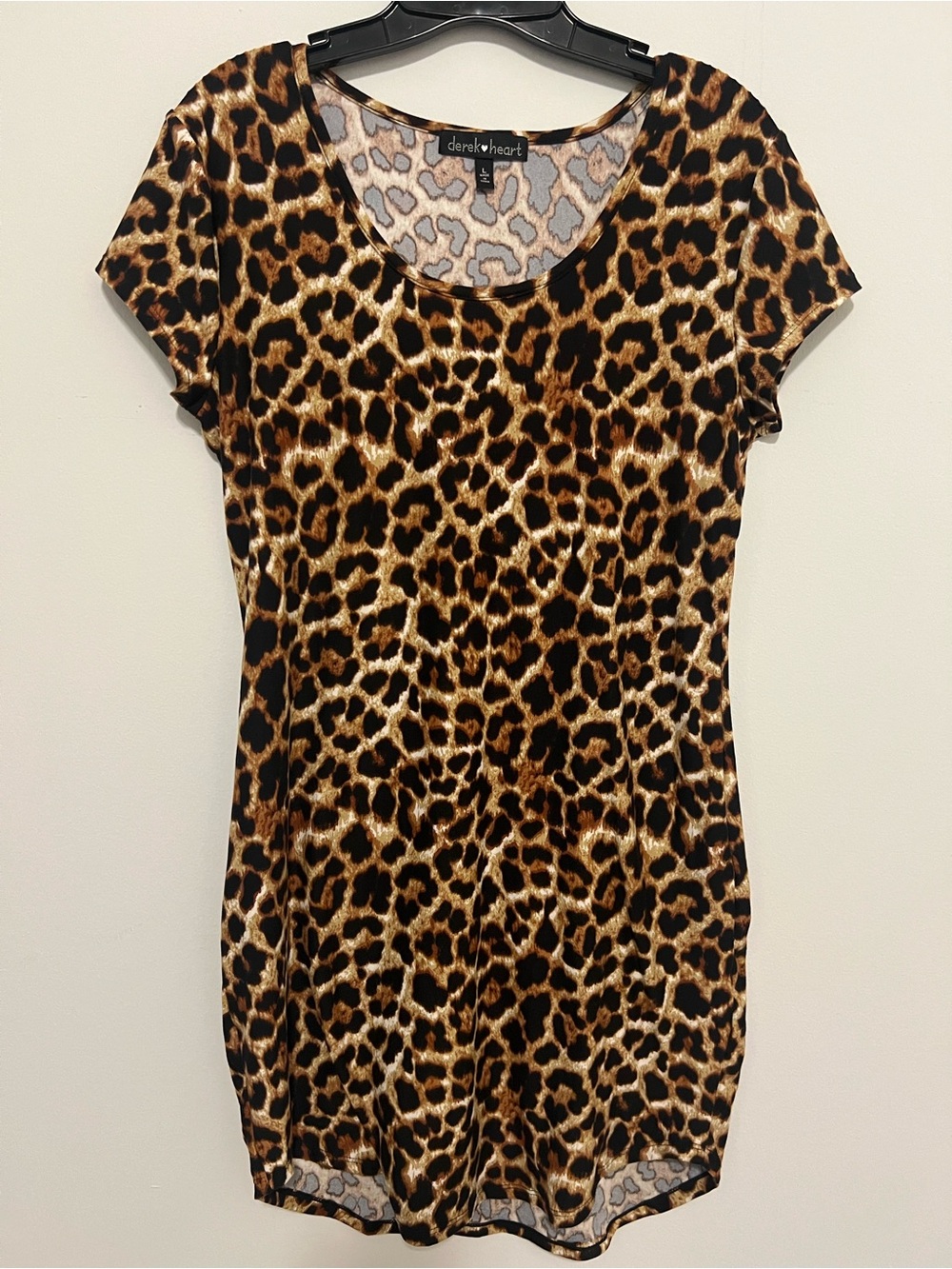 Derek Heart Leopard Print Scoop Neck Mini Dress Size L Comfortable Short Sleeve